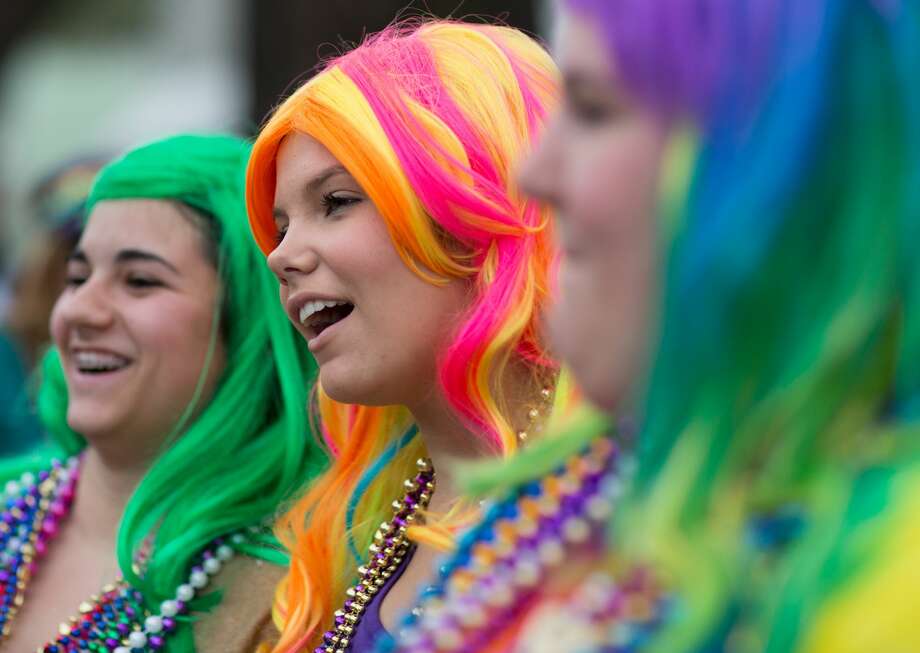 mens mardi gras wigs