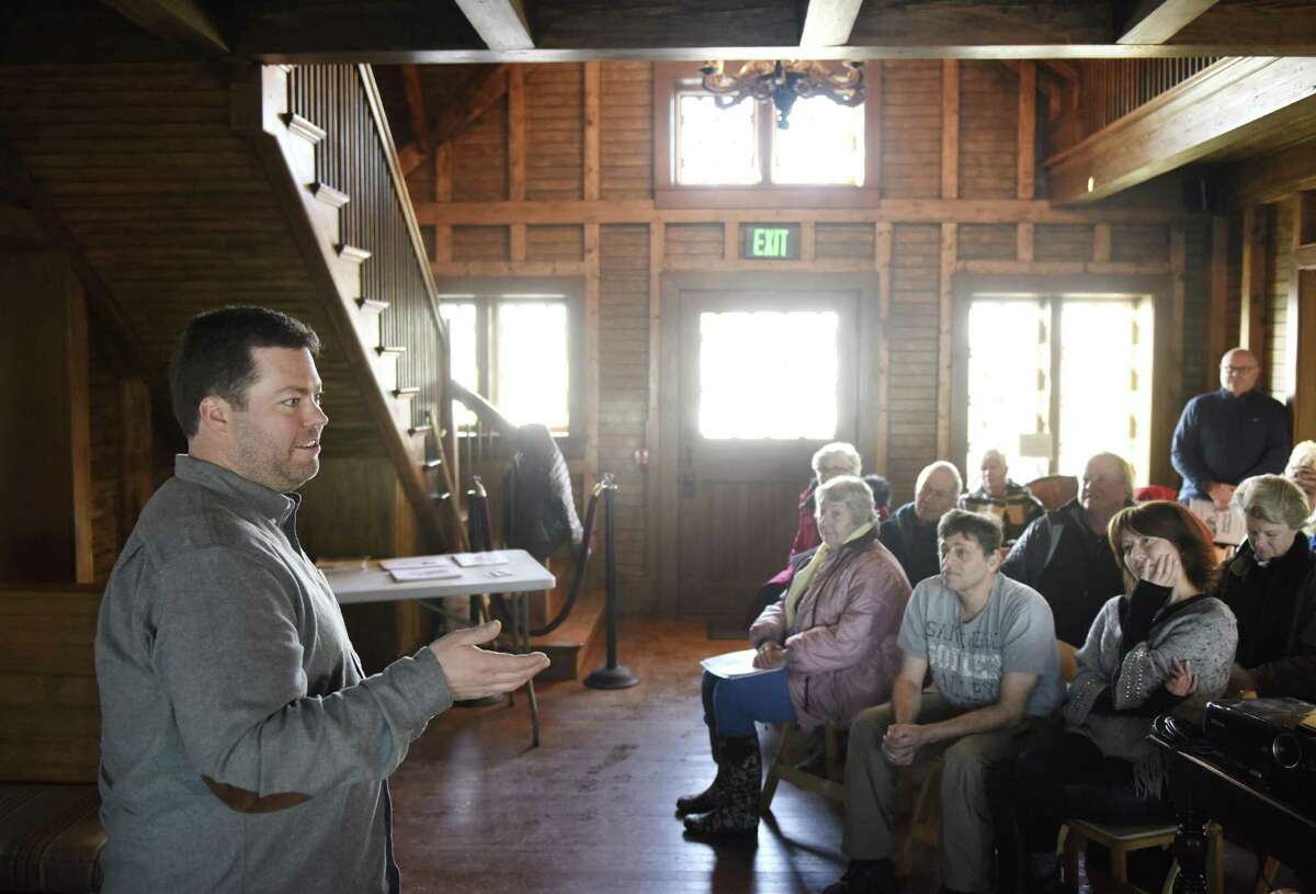 Mill Street Bar & Table Managing Partner and Executive Chef Geoff Lazlo gives a presentation on shellfish meal ideas at Greenwich Point Park's Innis Arden Cottage in Old Greenwich, Conn. Sunday, Jan. 7, 2018. Shellfish Commission leaders and local shellfishermen gave a presentation on the status of shellfish in the Long Island Sound, followed by a presentation of creative cooking ideas for shellfish by Mill Street Bar & Table Managing Partner and Executive Chef Geoff Lazlo.
