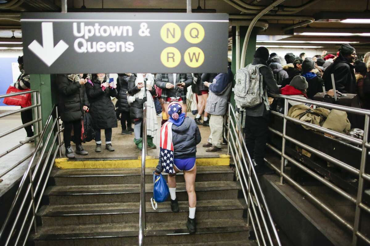 Pantsless Passengers Take Over Bart Photos From No Pants Subway Ride Around The World