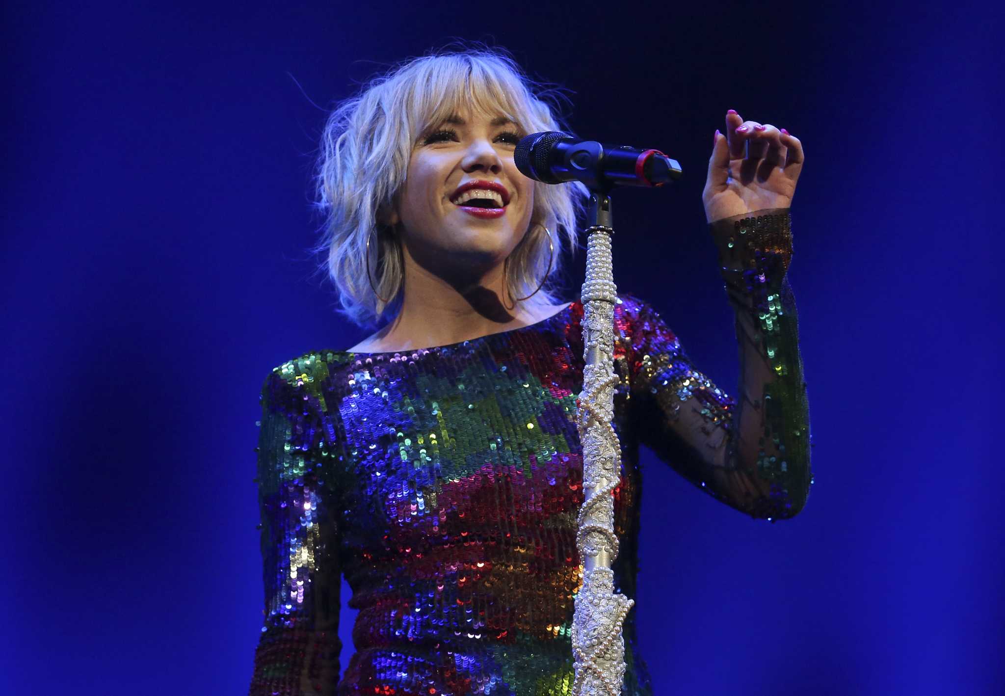 Carly Rae Jepsen Pops Back Into Houston