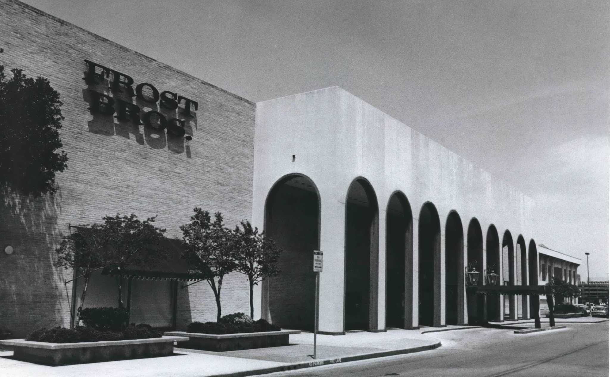 North Star Mall in San Antonio, Texas around its opening (1960). It first  opened September 23rd 1960. : r/sanantonio