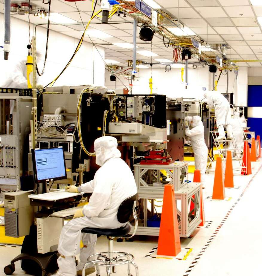 Asml Euv Lithography Machine