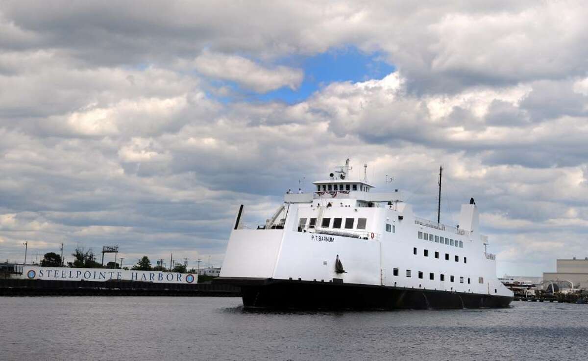 Ferry to move across Bridgeport Harbor