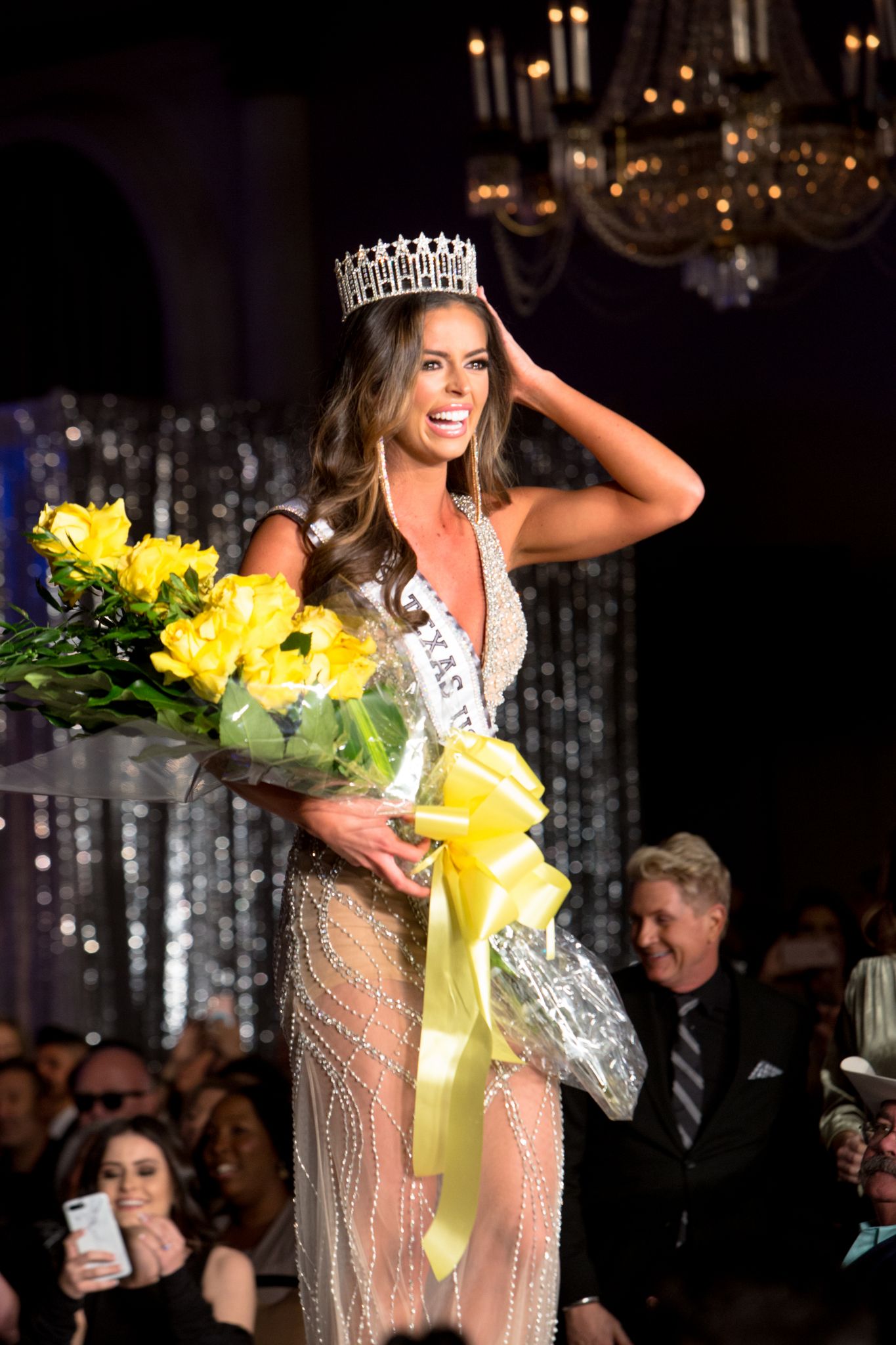 Miss Texas, Houston real estate mogul Logan Lester, throws out first pitch  at Astros game