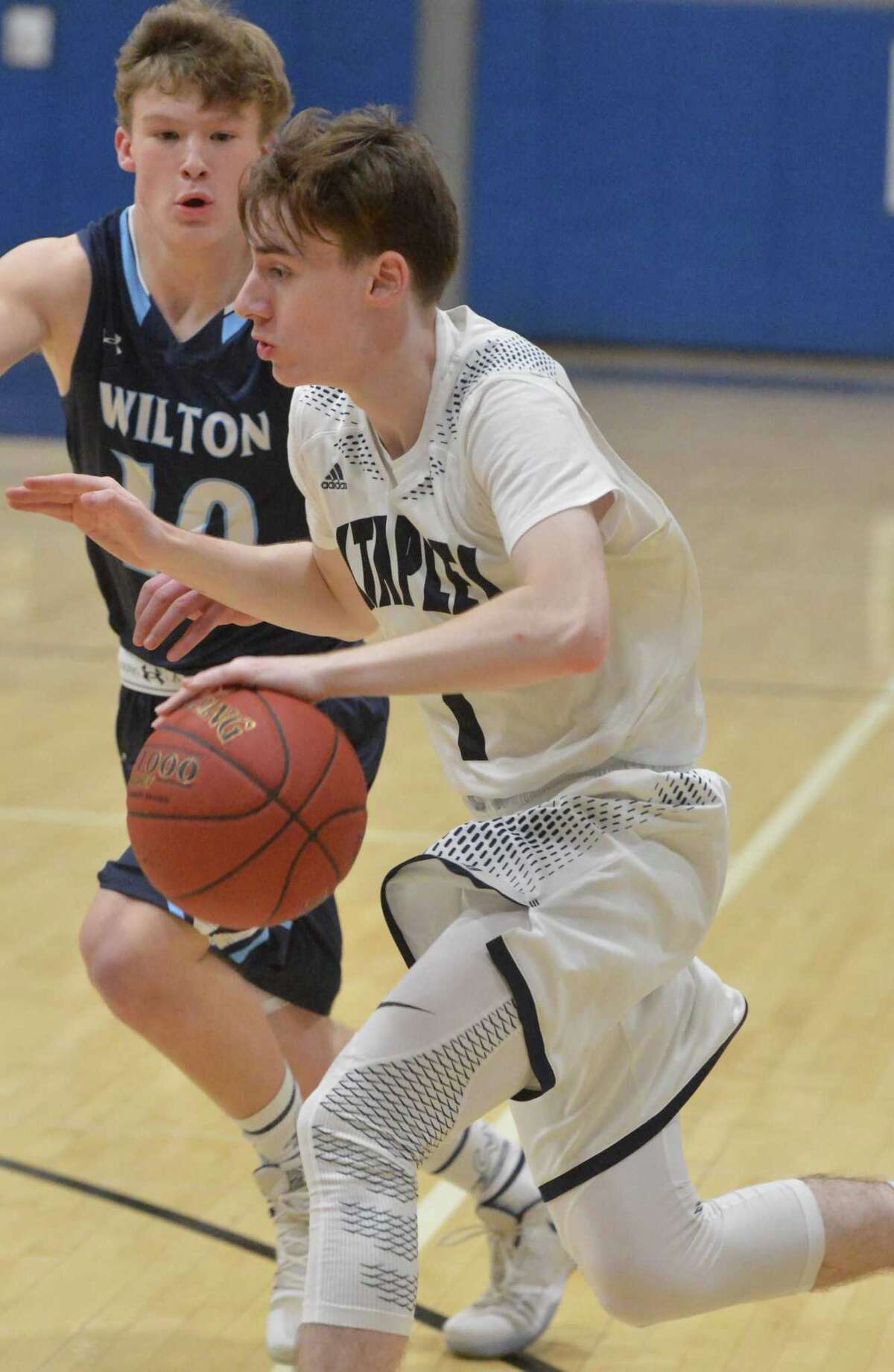 Boys Basketball Wilton shoots lights out in win over Wreckers