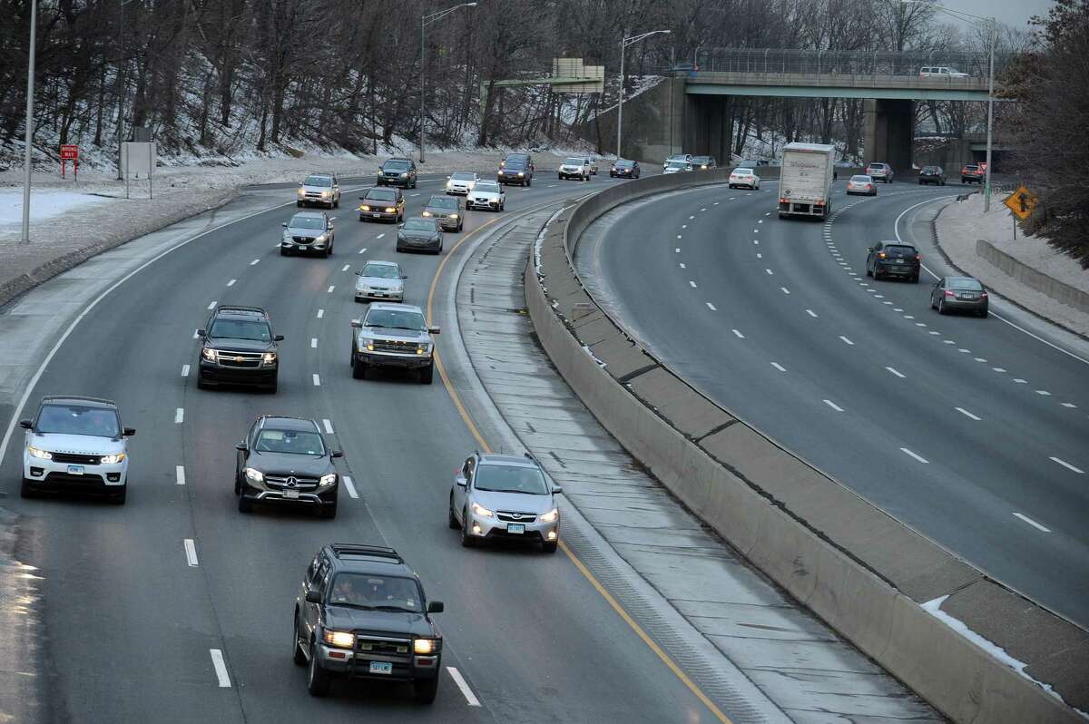 Traffic moves Northbound on I-95 during rush hour in Stamford, Conn. on Wednesday, Jan. 10, 2018. Gov. Dannel Malloy announced that hundreds of projects across the state, including the widening of I-95 from Bridgeport to Stamford, are postponed indefinitely.