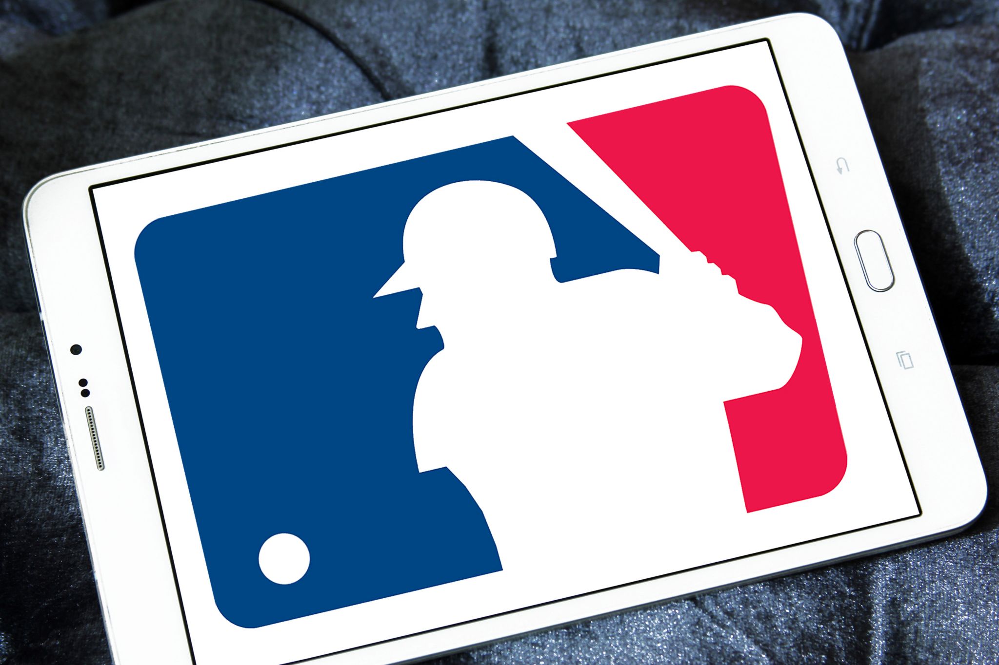 mlb-agent-fired-after-report-he-placed-camera-in-shower