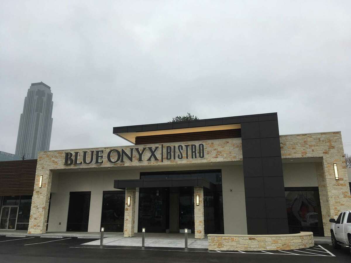 ﻿Blue Onyx Bistro will be a new tenant at 4720 Richmond at Richmond Loop Plaza.