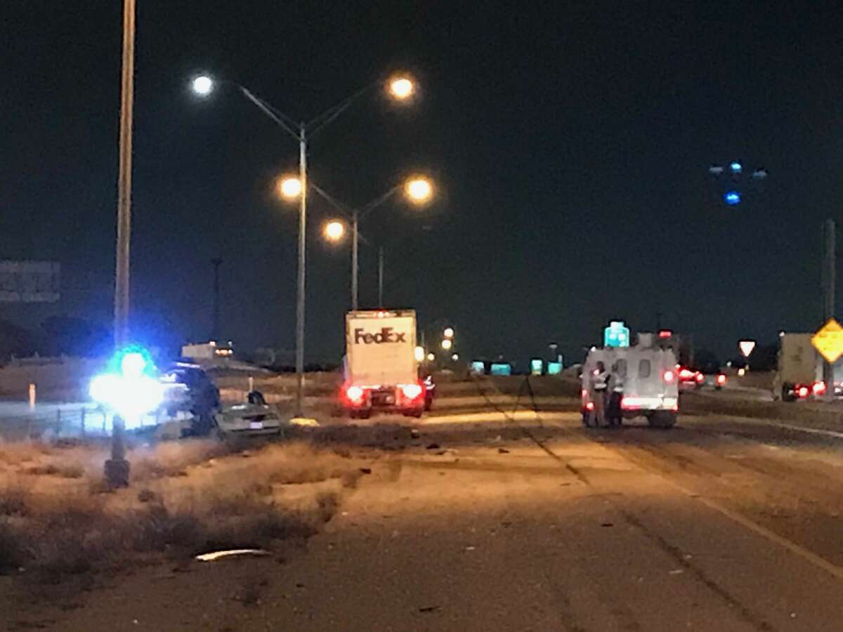 Two dead in fiery South Side accident on I-35