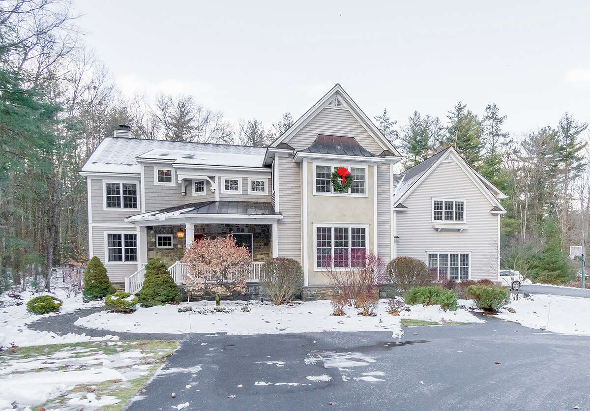 House of the Week Contemporary mansion in Saratoga Springs