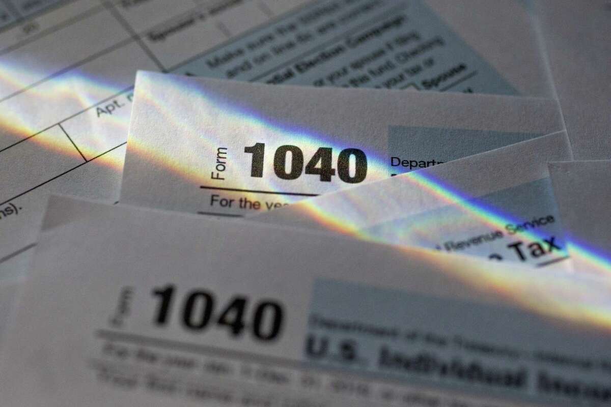 The IRS will release an online calculator by the end of February so taxpayers can ensure their paychecks are accurate.
