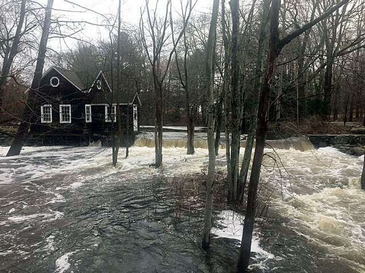 Flooding prompts evacuations, technical rescues in Kent