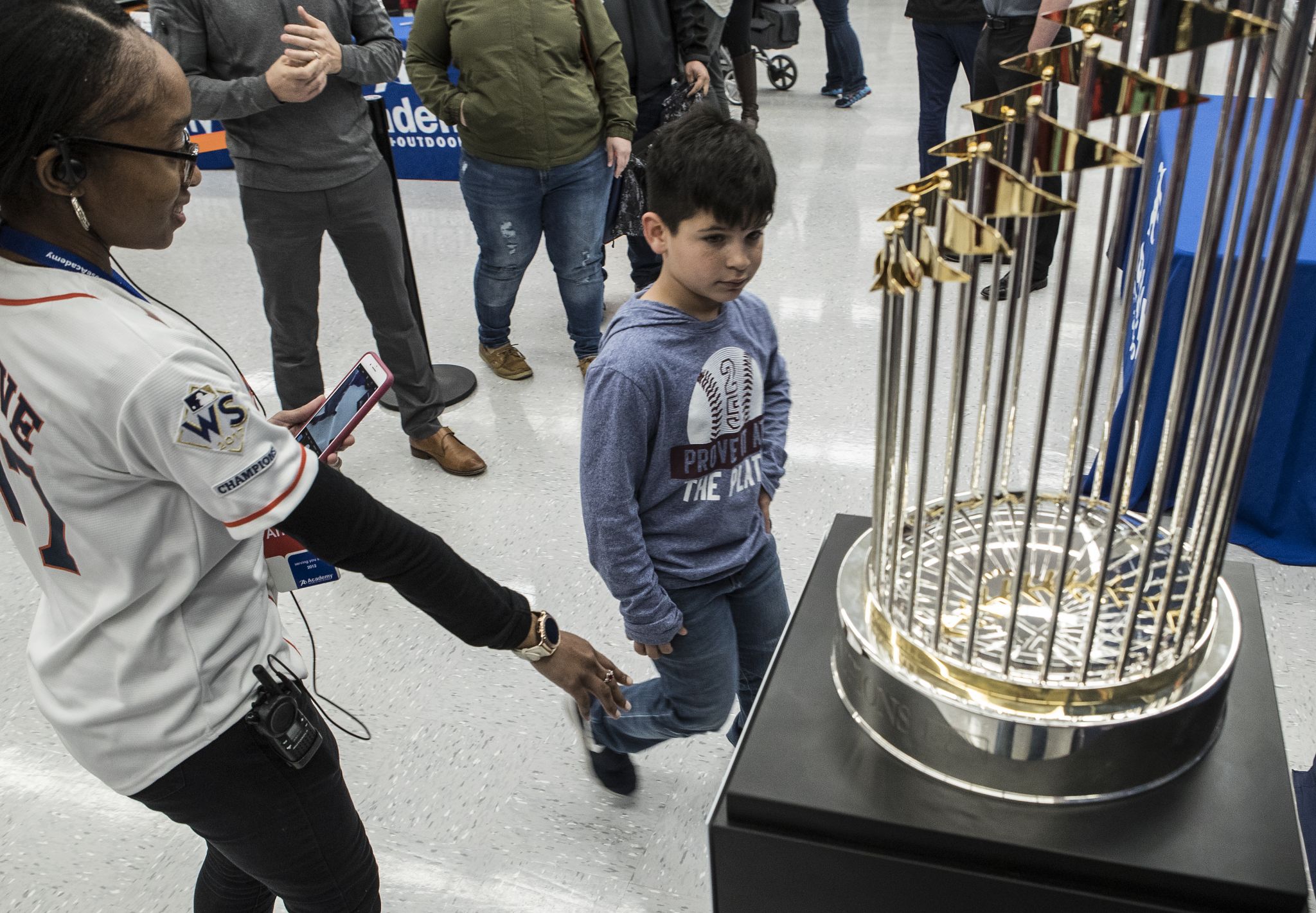 World Series trophy goes back on tour starting Wednesday