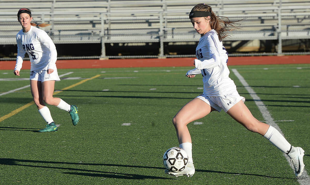 Port Neches-Groves girls soccer falls for first time Friday