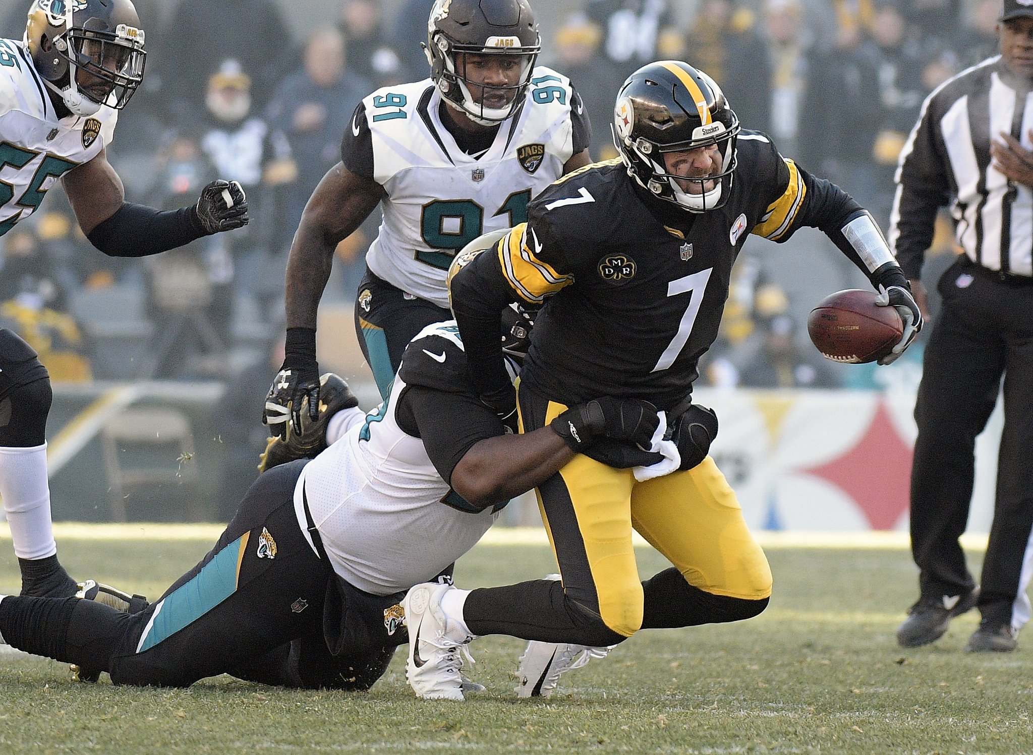 Jaguars stun Steelers 45-42 to earn trip to AFC title game