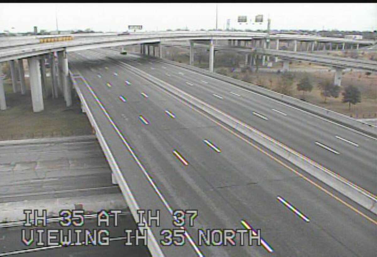 TxDOT camera images show San Antonio's eerily empty roadways during ice