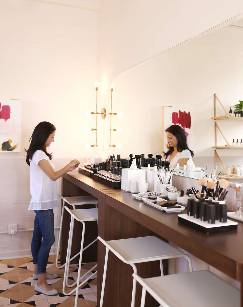 AYLA STUDIO