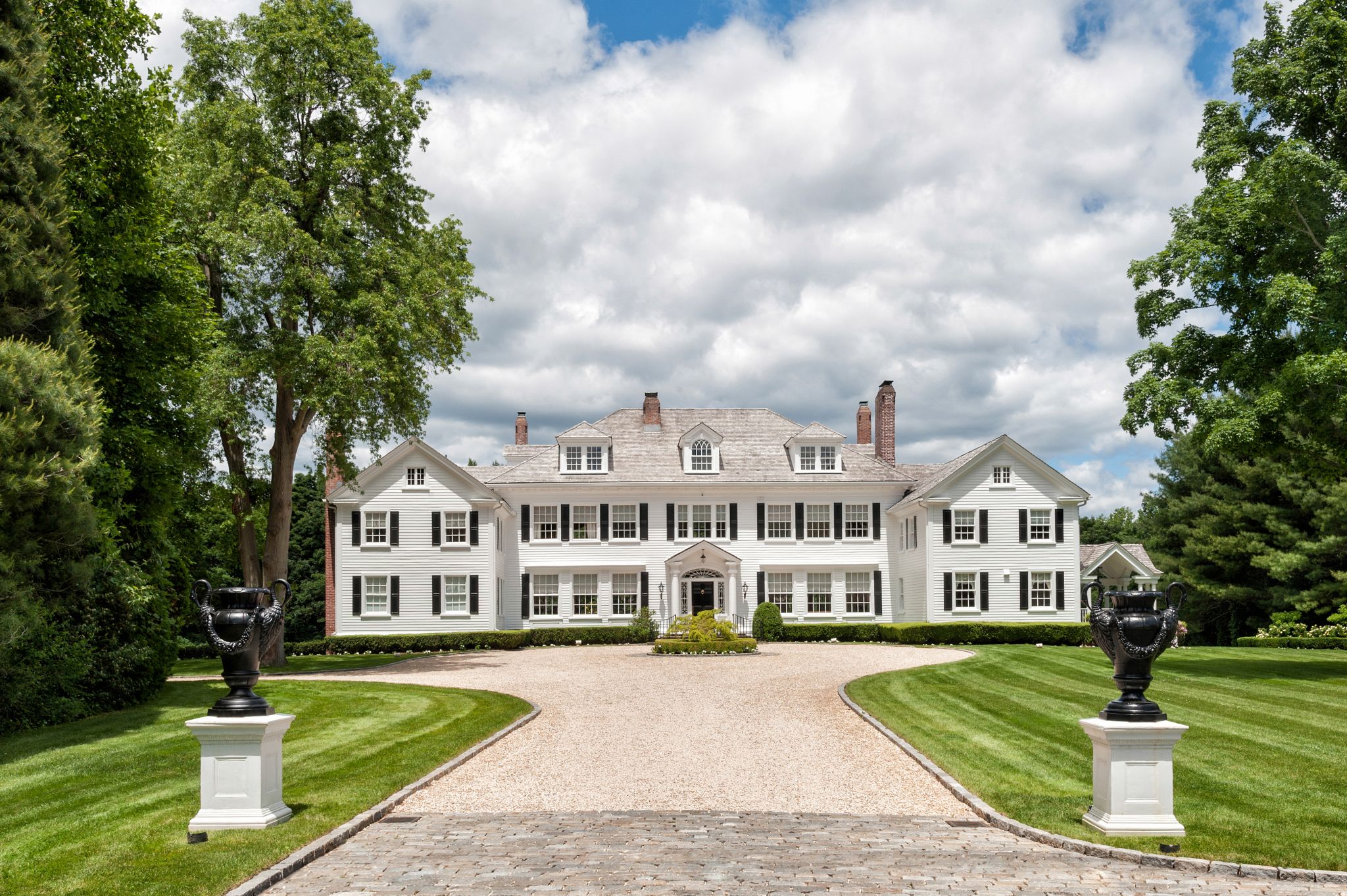 The sprawling mansion from an '80s Tom Hanks movie is now for sale