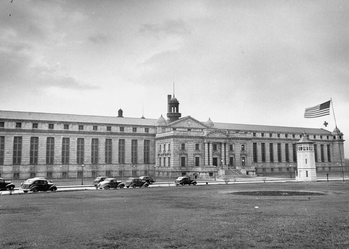 Get a look at the most notorious prisons in American history