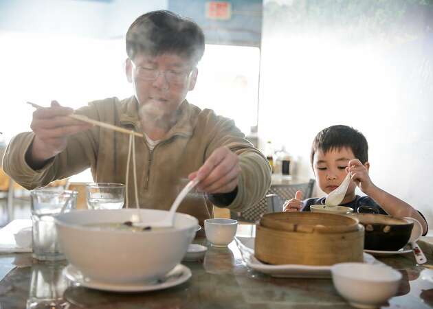 Many Chinas, many tables: Guide to Regional Chinese Cuisines