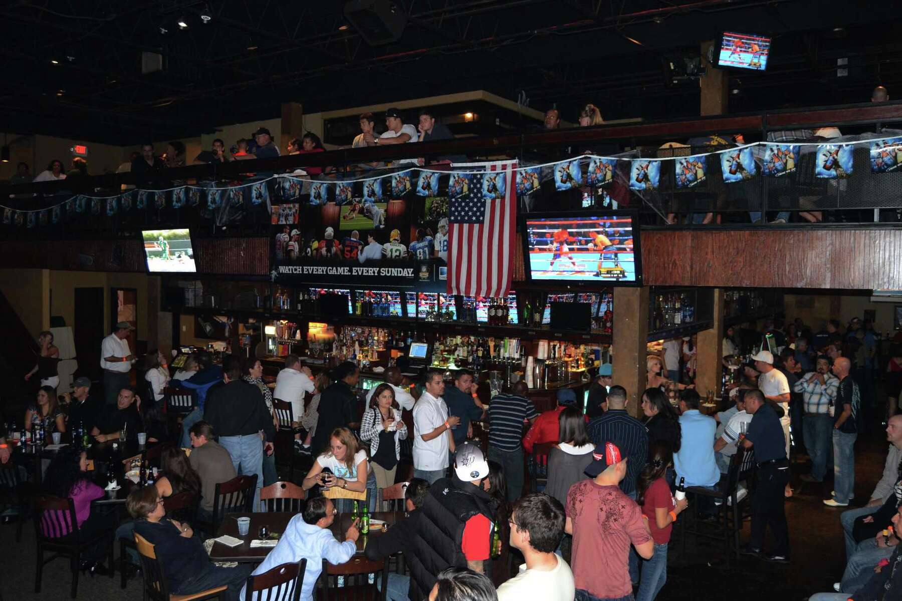Quatermain's Pub, a new bar serving Live Oak