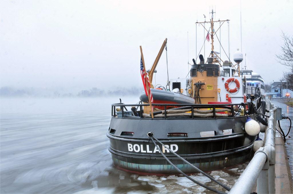 Haddam official declares emergency as colossal ice jam clogs