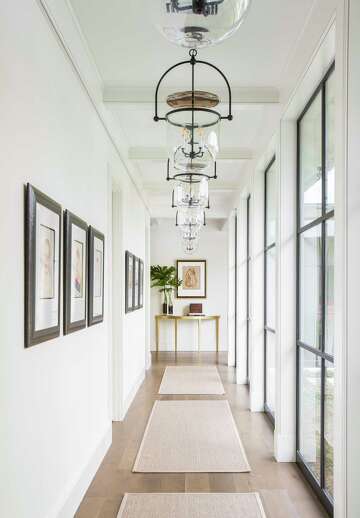 Traditional Home In Tanglewood Makes Most Of Spaces For Calm Welcoming Feel Houstonchronicle Com