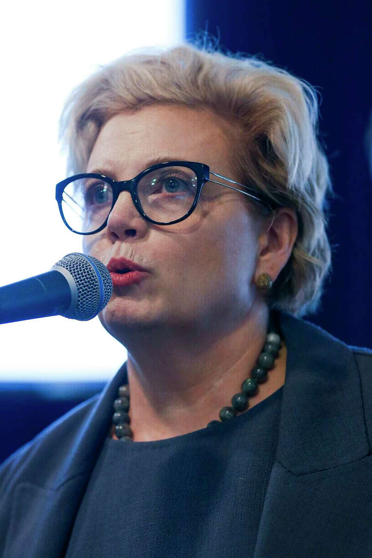 Gov. Abbott picks Kathaleen Wall in Houston congressional race