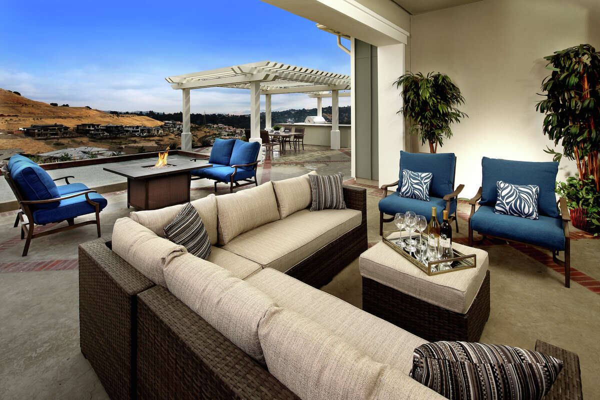 LIVE A BEAUTIFUL LIFE AT WILDER, ORINDA. LUXURY VIEW HOMES + CUSTOM