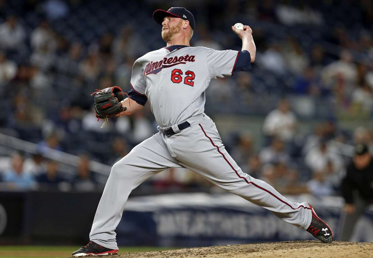 Astros claim Twins' lefty Buddy Boshers off waivers