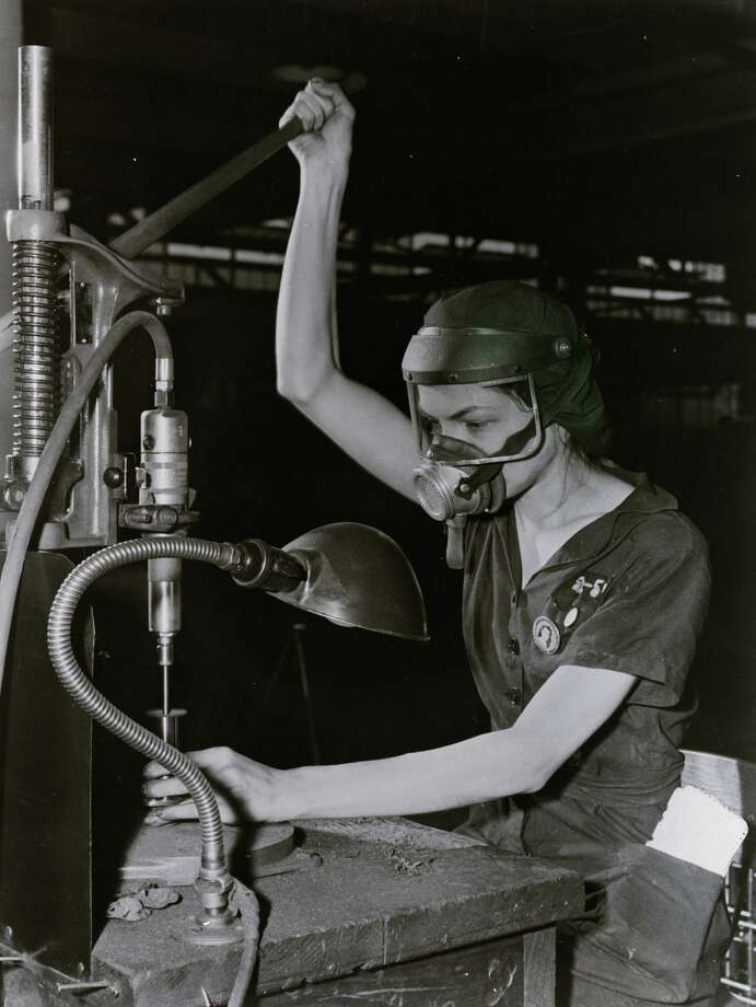 Women work for the World War II war effort Midland Daily News