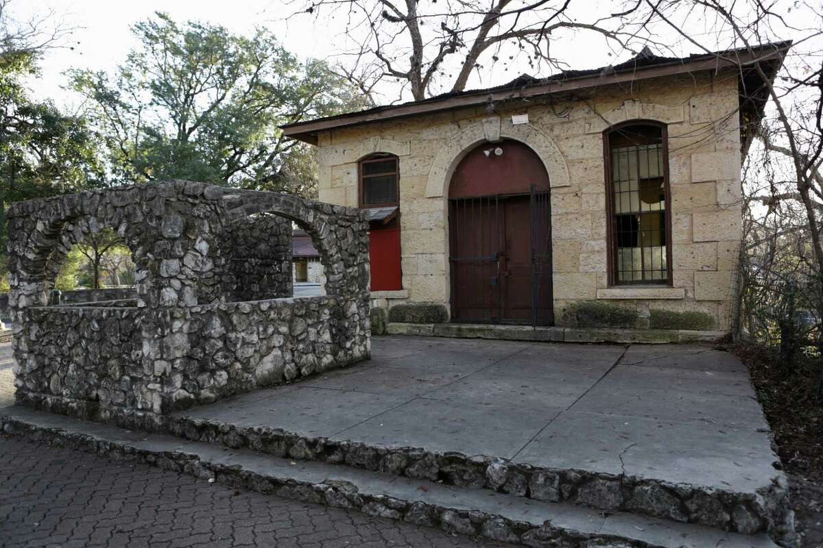 The San Antonio Conservation Society, as part of the city’s 300th brithday celebration, will help pay for the restoration of the old Pump House No. 1 at Brackenridge Park. It was built with large blocks of limestone.