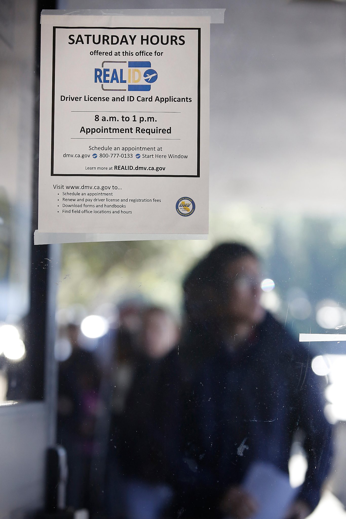 New CA driver's license needed at airport gates by October 2020