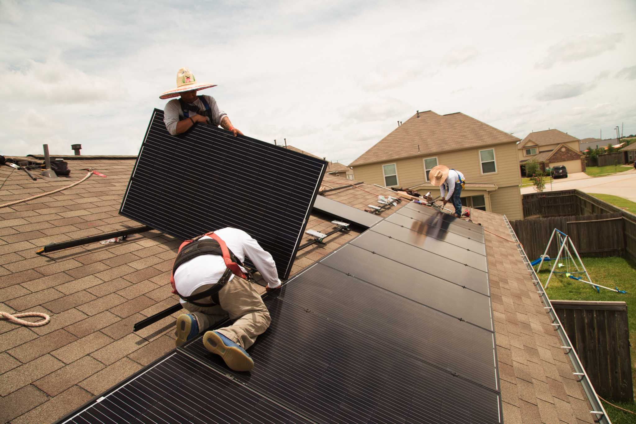 Biggest solar investments in Texas in places with regulated utilities - Houston Chronicle2048 x 1365