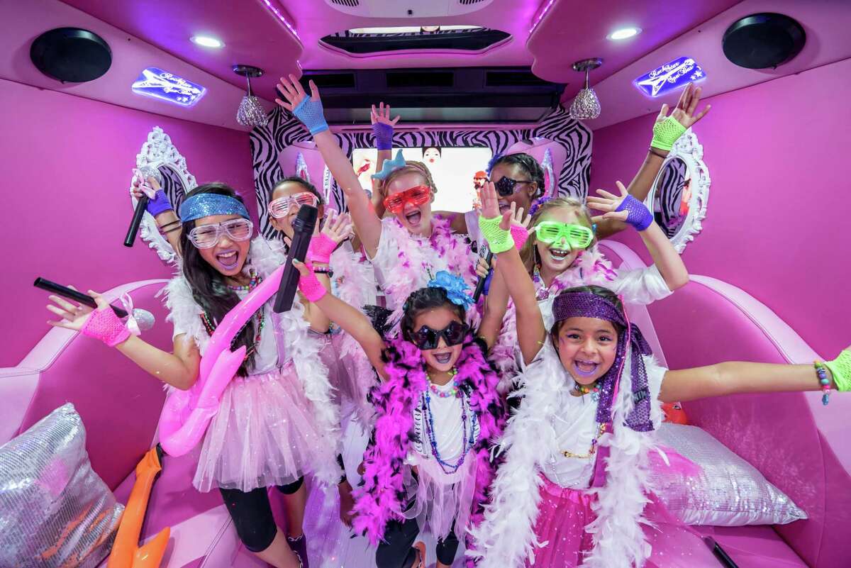 On The Party Bus On The Party Bus