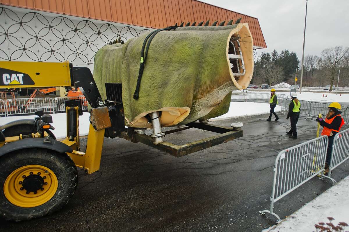 Giant Dinos Invade Mcfta