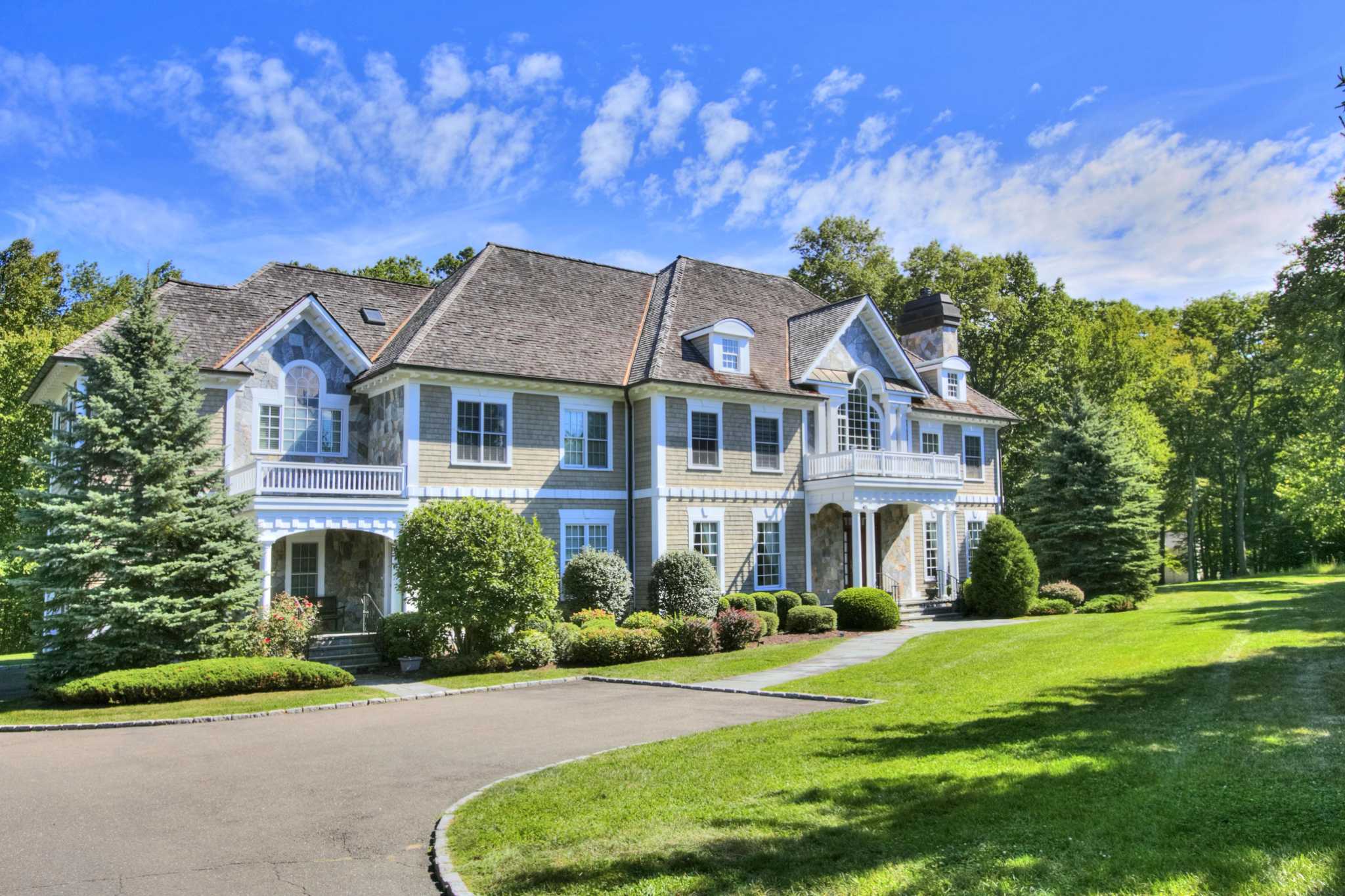 on-the-market-modern-mansion-on-private-grounds-in-fairfield-newstimes