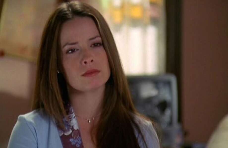 ‘Charmed': Holly Marie Combs Wishes Reboot Well, Quietly Trolls It ...