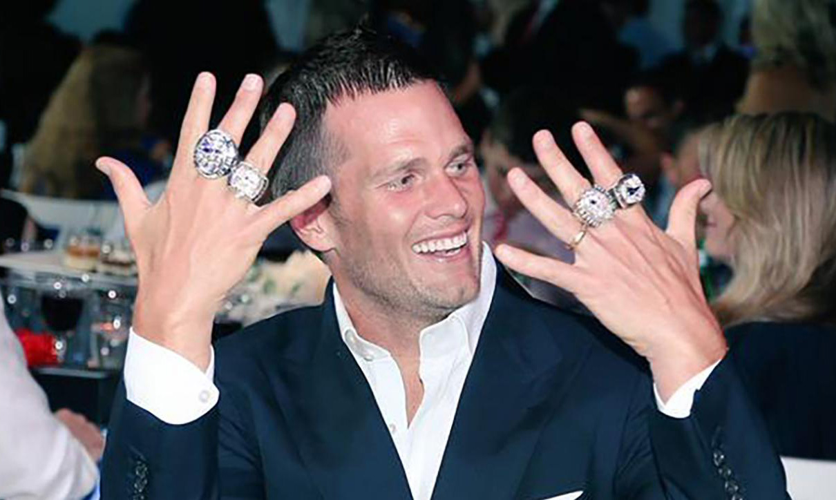 Tom Brady Chugs Beer, Flaunts 6 Rings at Patriots Super Bowl Party