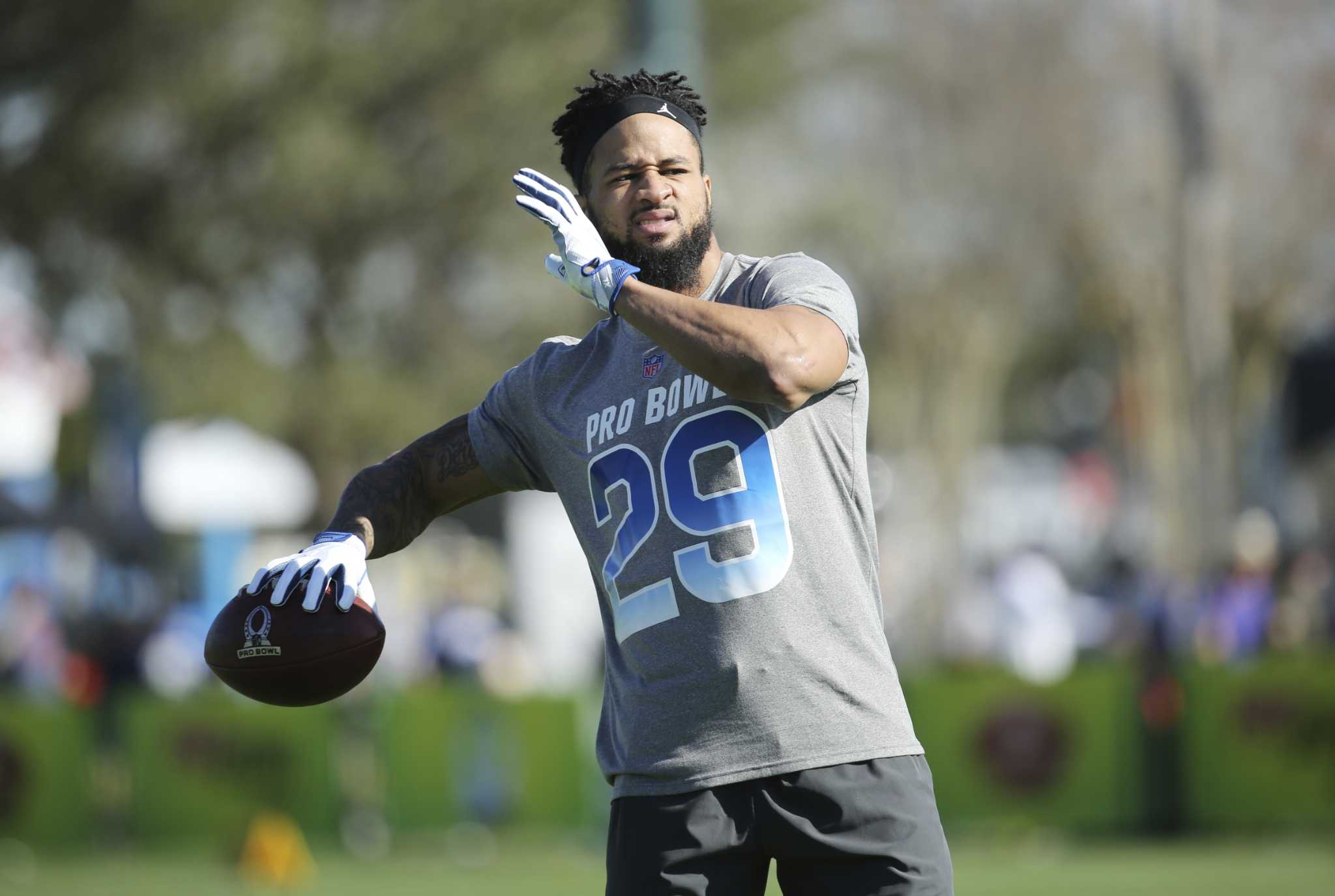 Holdout is over: Free safety Earl Thomas to report to Seahawks