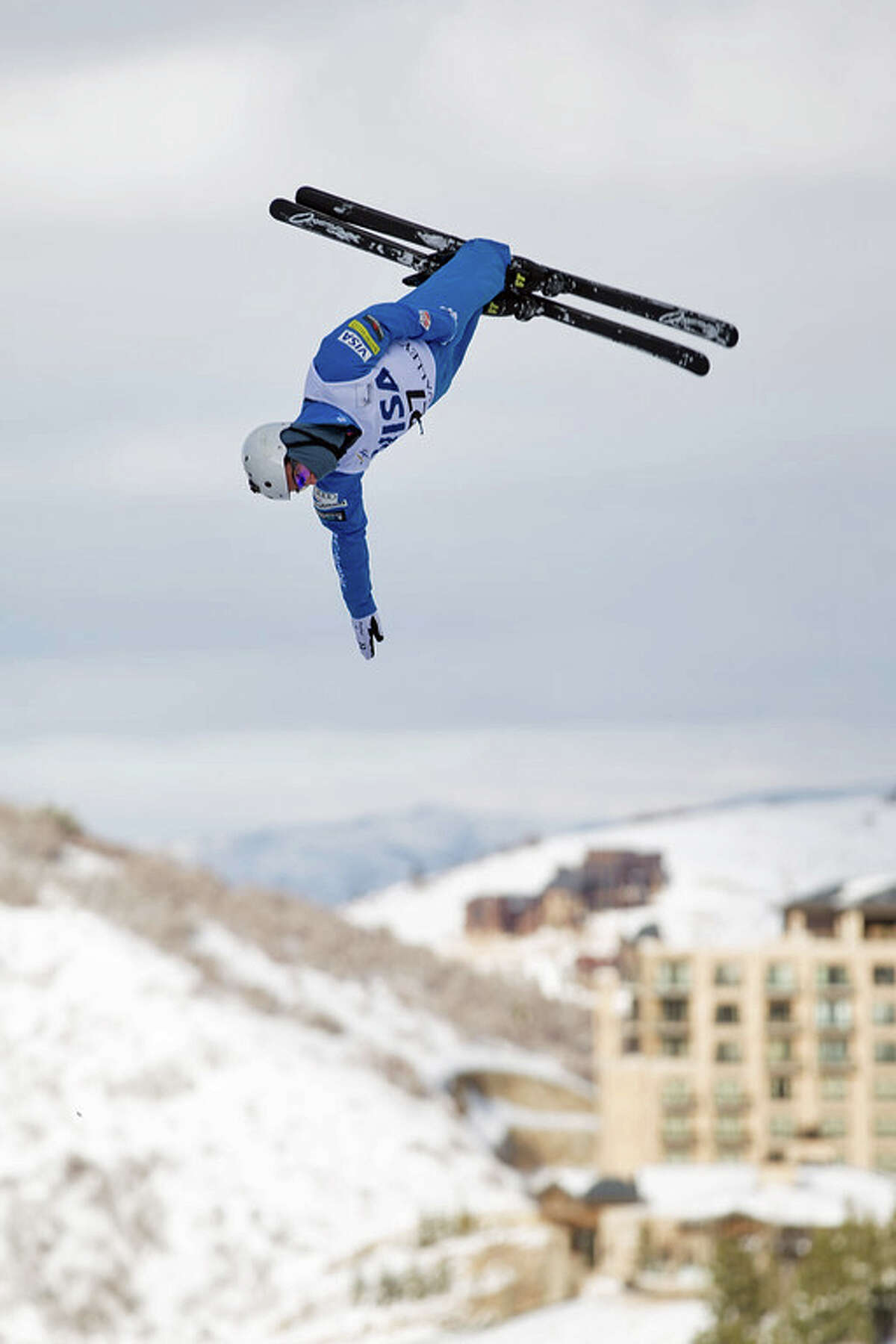Mac Bohonnon in the aerials qualifications, Visa Freestyle International World Cup.