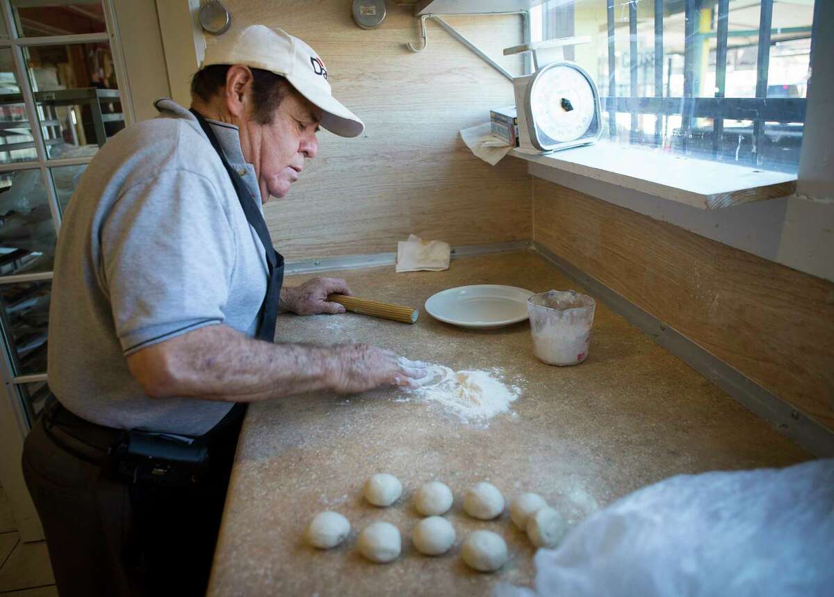 Trinidad Garza makes flour tortillas at La Casa Bakery & Cafe, Wednesday, Jan. 17, 2018, in Houston. Jackie Garza recently had a tweet about her father's bakery go viral and significantly boost business at the restaurant. ( Mark Mulligan / Houston Chronicle )