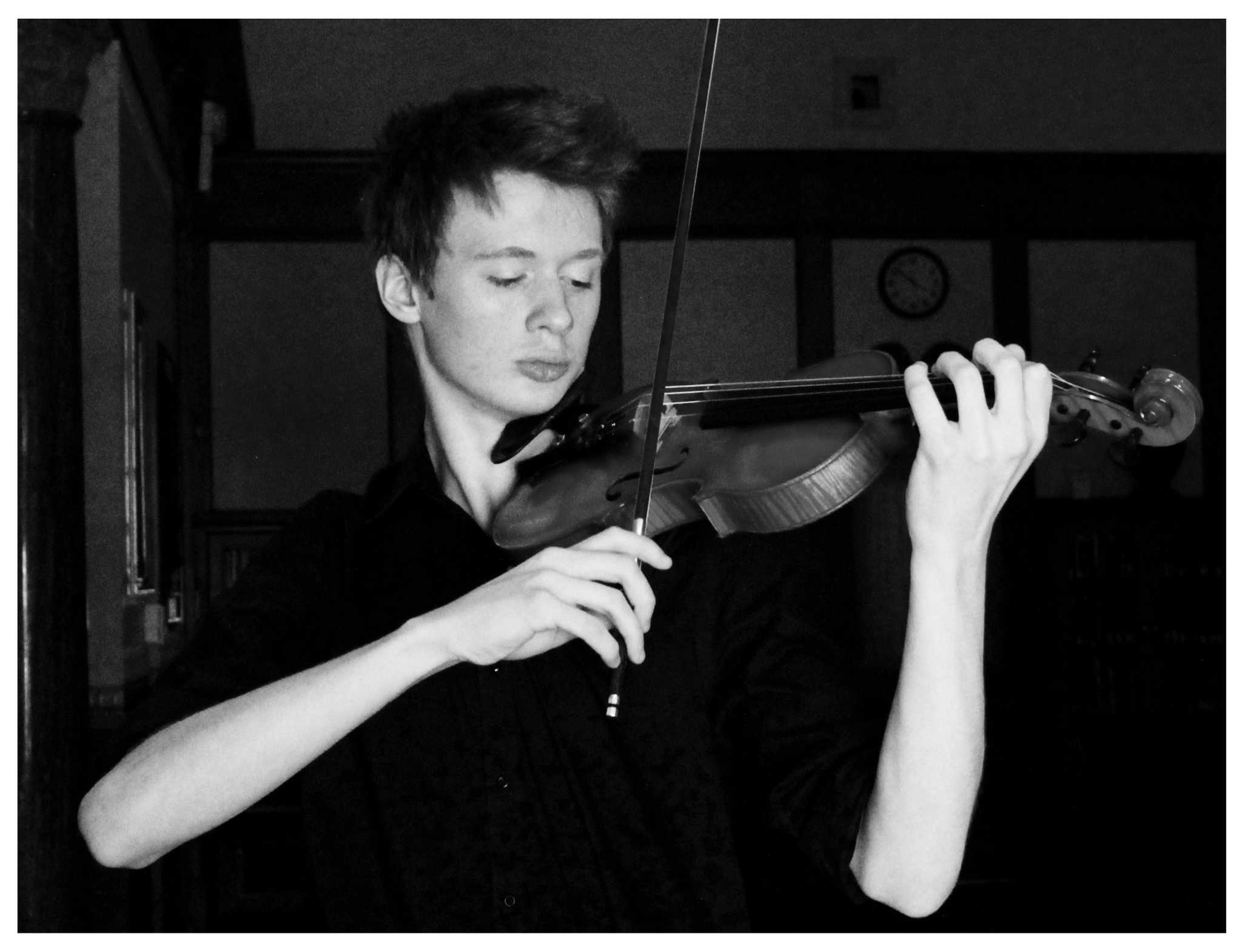 Violin prodigy gives free recital at Stamford church