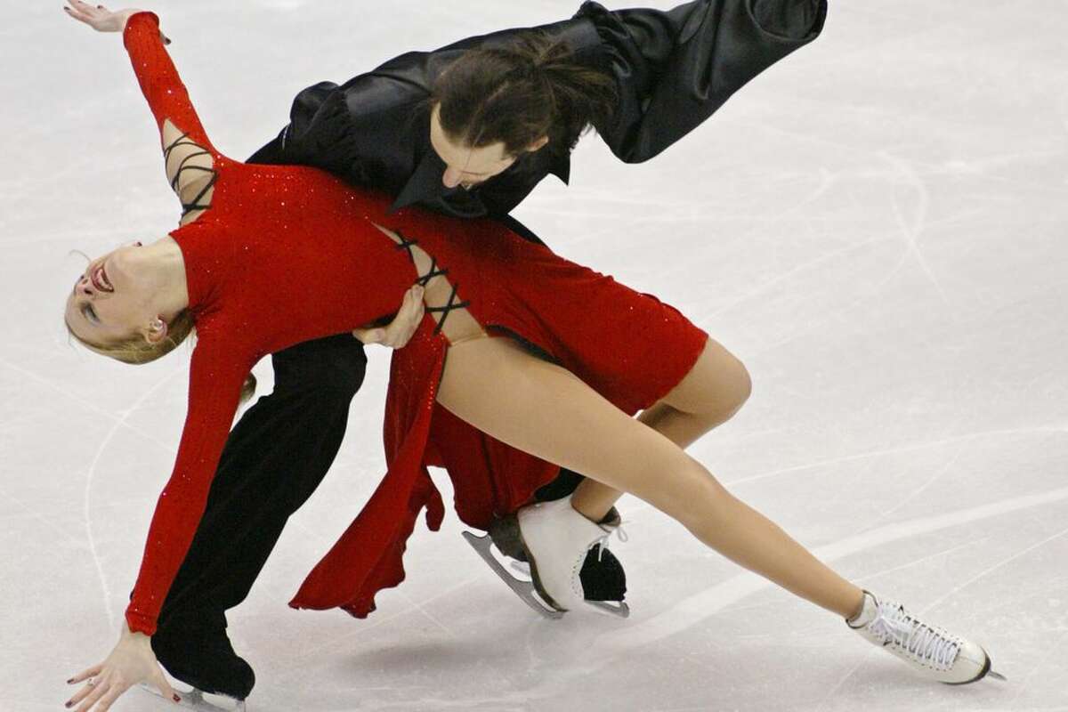 See How Figure Skating Costumes Have Evolved Over Time 9277