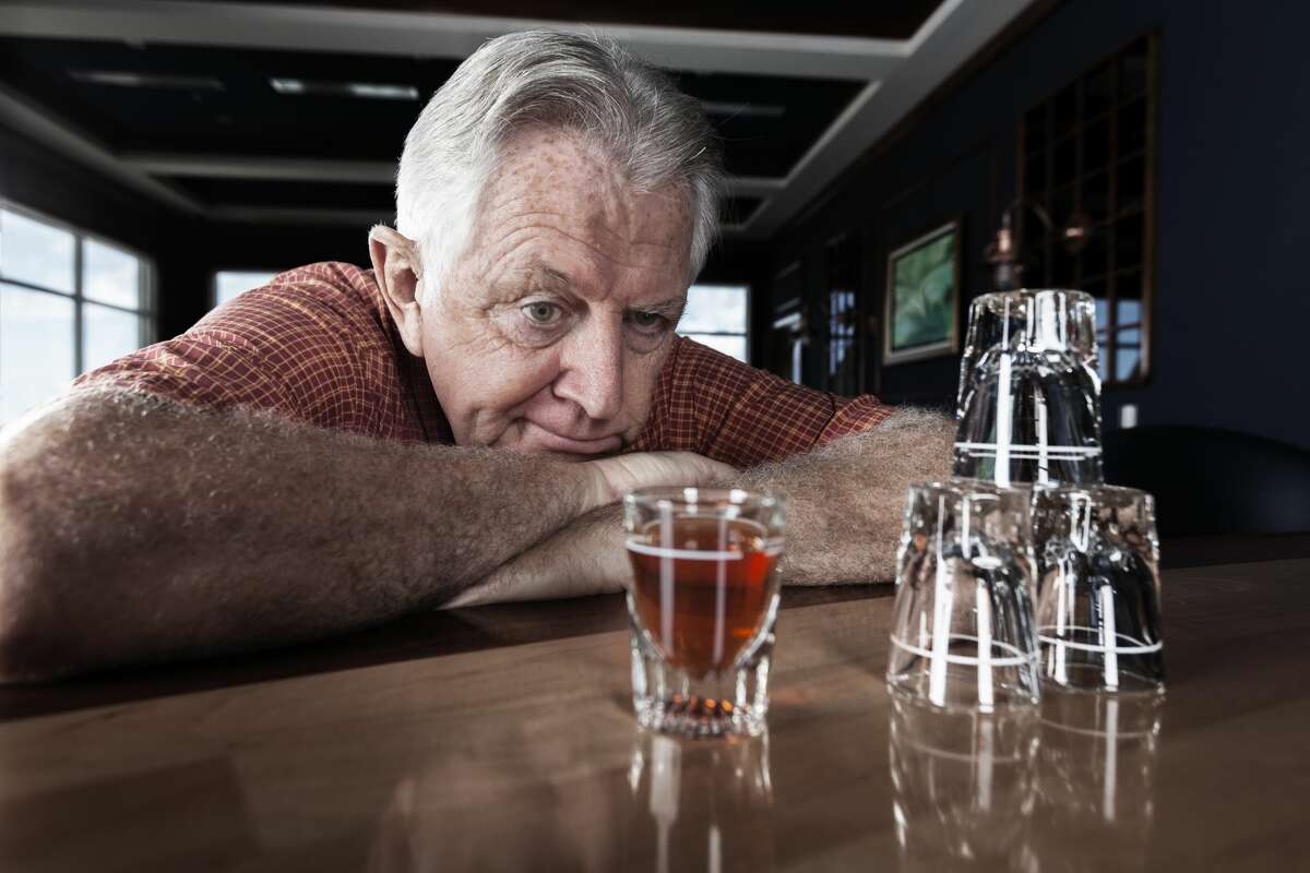 Dear Abby: Man Puts Drinking Problem On Display In Widow’s Yard