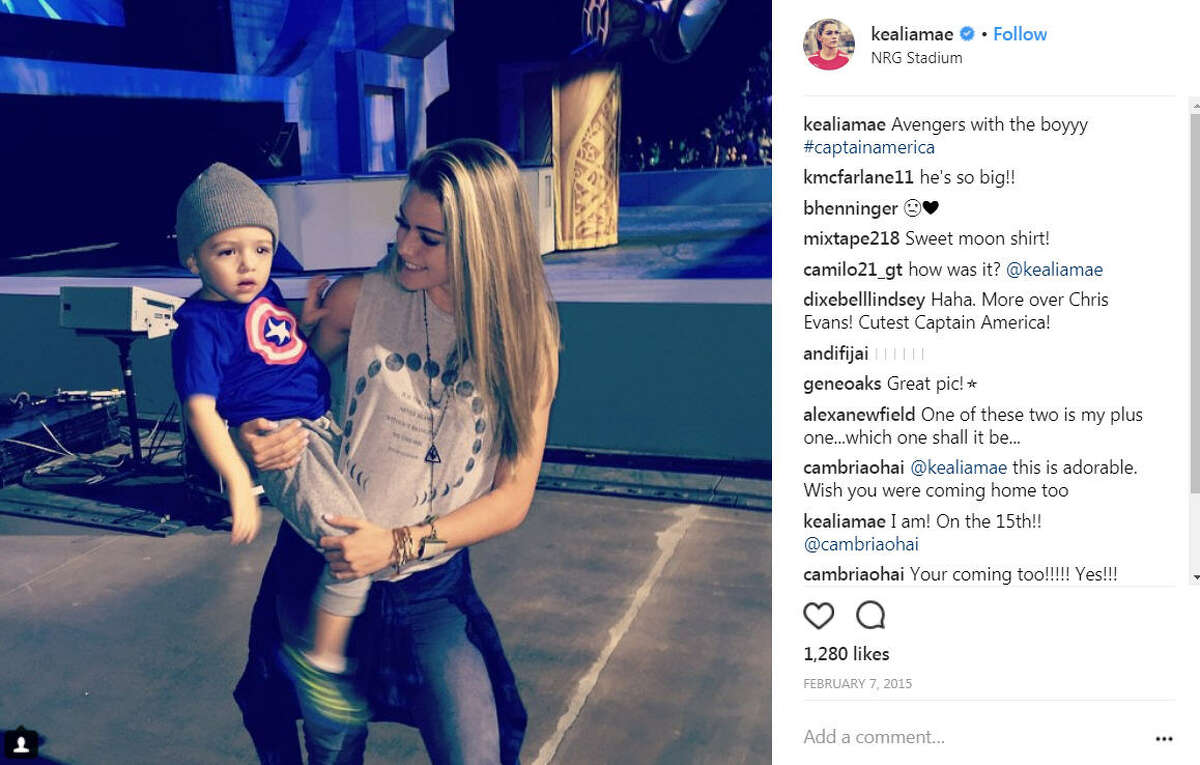 Here are 26 photos of soccer star Kealia Ohai on her 26th birthday