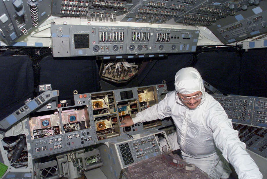 Inside the cockpit of the space shuttle "Columbia" is Allen M. Hoffman (cq) assembly and test operations director at Air Force Plant 42 in Palmdale where the aircraft is being reassembled.. Photo: Boris Yaro/LA Times Via Getty Images