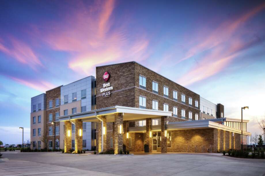 Going For The Gold Status With Best Western Rewards Sfgate Best Western Plus Norman Oklahoma Photo Hotels Resorts