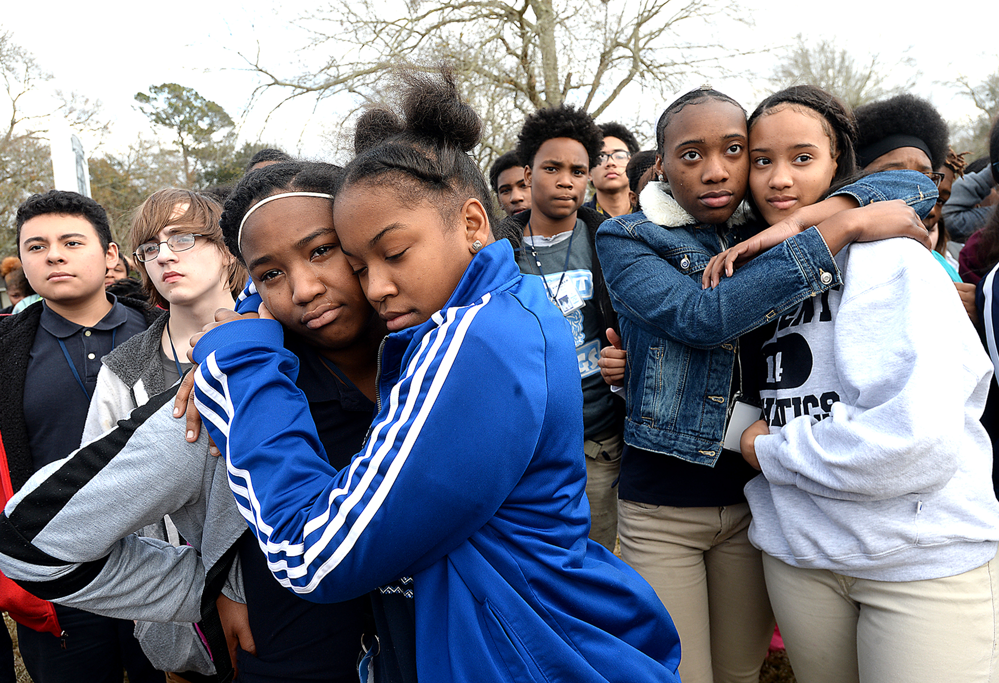 Vincent Middle School students honor teacher Jamie Brown with