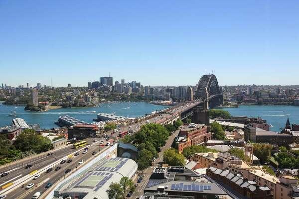 United Hopes Houston To Sydney Flight Lures Passengers Despite 17